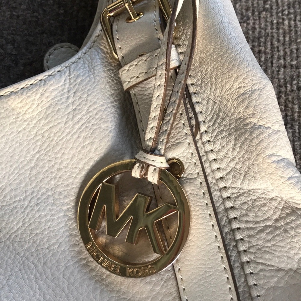 Michael Kors light cream leather shoulder bag